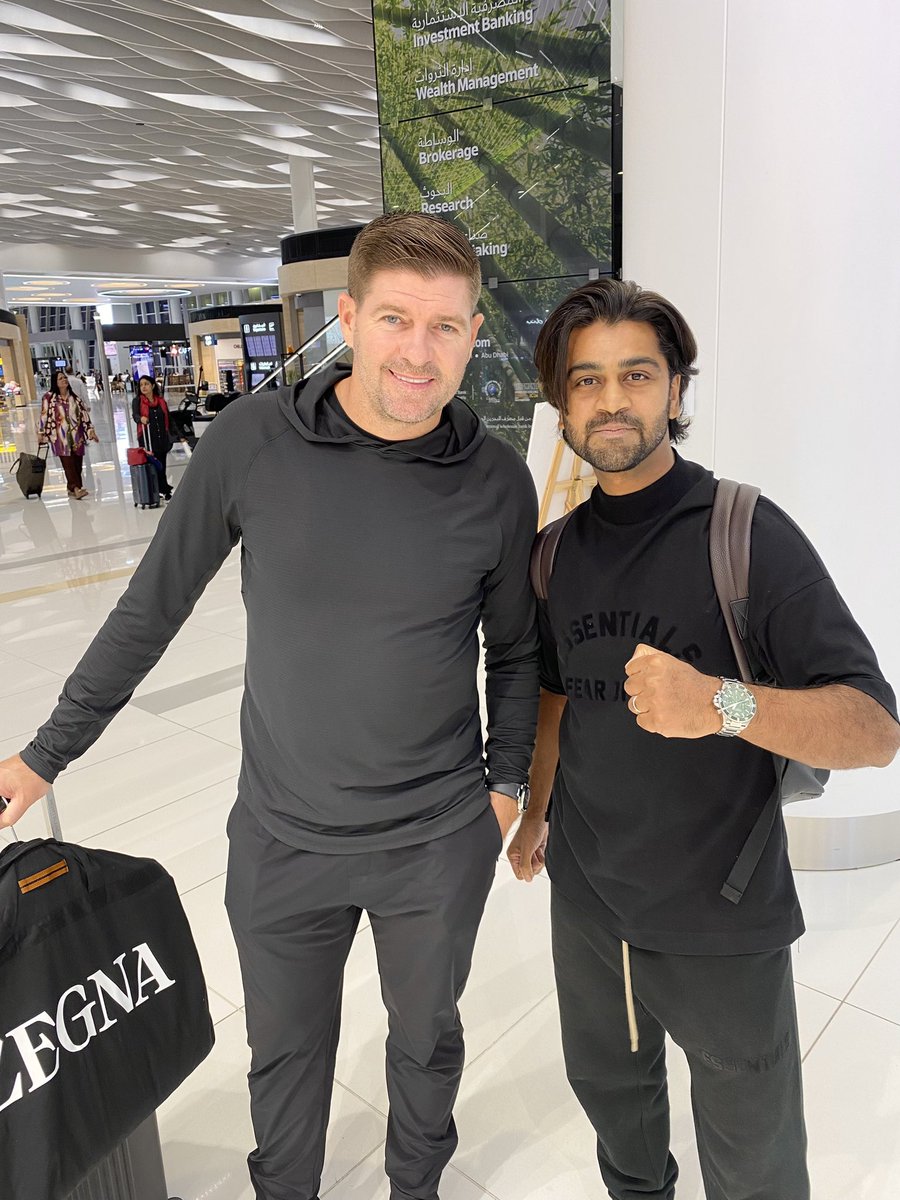 ALfc08's tweet image. Flying back with the Greatest Of All Time ✊🏻🔴