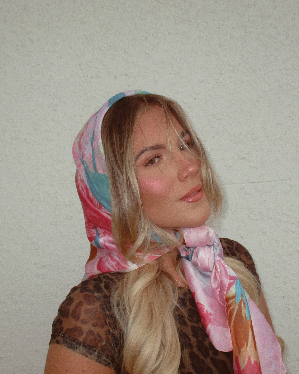 Erinkirbymusic's tweet image. “Hold onto your friends,” and your scarves because we are officially one week away from #timemachine being released!! 🐆🎀