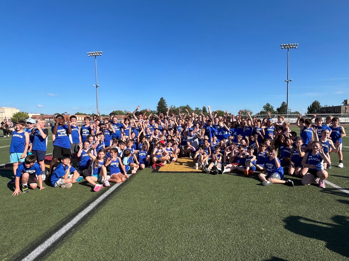 DavidsonPhysed's tweet photo. Congratulations to our Manoa Mustangs on 4 straight seasons as track champions! From the time they’re in 1st grade, I work them hard and they never flinch. Seeing it all come to fruition for them is my favorite part of this job and I’m blessed to be their coach!

4️⃣💪🏻 https://t.co/Mxwe750VkI