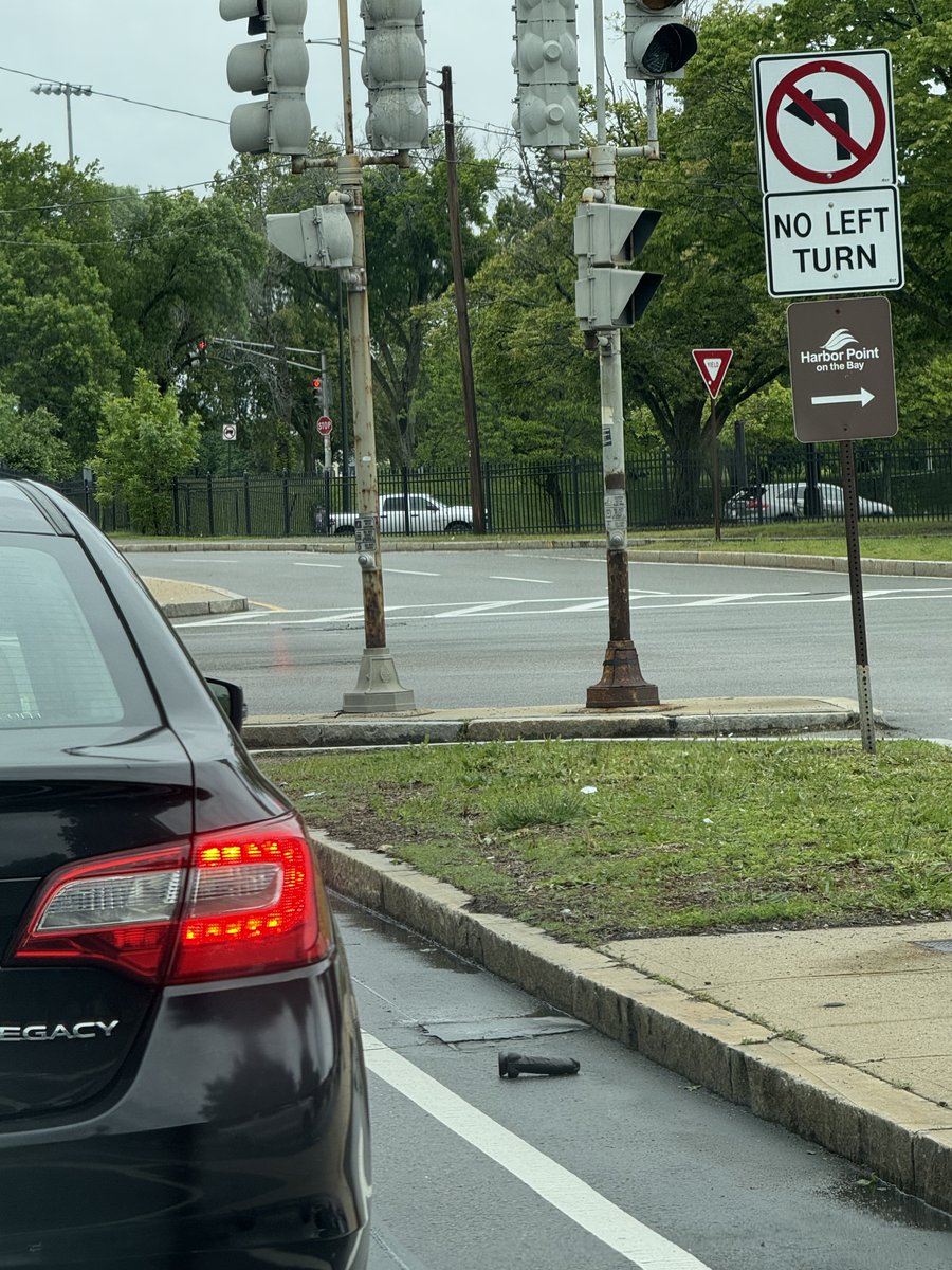 OnlyInBOS's tweet image. There's an object on the road in the Dorchester.