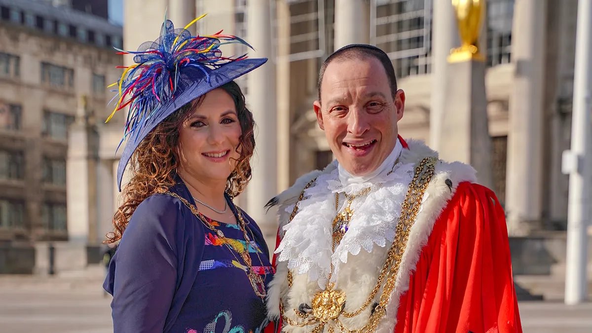 Leeds Star Newspaper ☆ (@theleedsstar) on Twitter photo On behalf of all who cherish the spirit and progress of our great city, we extend our warmest Congratulations to Councillor Dan Cohen @Cllr_Dan_Cohen on his appointment as the 131st <a href="/LordMayorLeeds/">Lord Mayor of Leeds 2025-26</a> leedsstar.co.uk/our-city/counc… #LeedsNews #Leeds On behalf of all who cherish the spirit and progress of our great city, we extend our warmest Congratulations to Councillor Dan Cohen @Cllr_Dan_Cohen on his appointment as the 131st <a href="/LordMayorLeeds/">Lord Mayor of Leeds 2025-26</a> leedsstar.co.uk/our-city/counc… #LeedsNews #Leeds