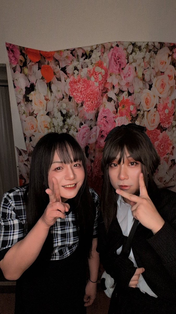 初めてくりこさんとツーショット♡多分ここで撮るのは最初で最後かな？
辛いことも楽しいこともオナクラで共有できました、本当にありがとう😊

あ、ポンパの乾杯撮り忘れた🙄