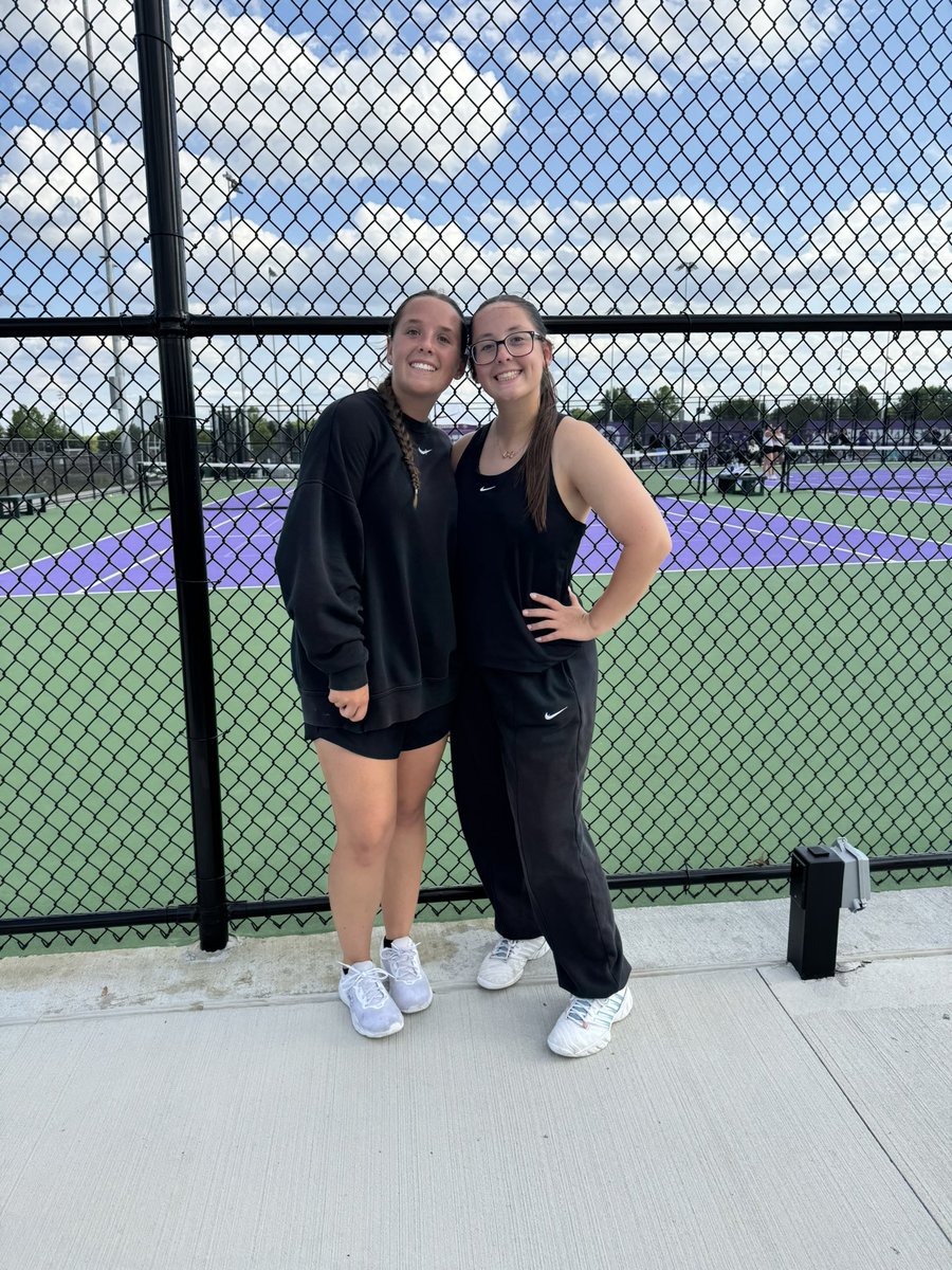 1st match to wrap = 1st win for Avon
Way to go 2 Dubs. 🖤💛
7-5, 6-3