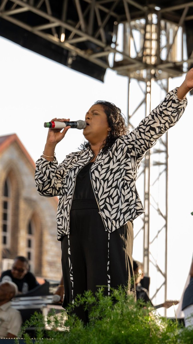 vjogee's tweet image. #StandInTheGapTrinidadTobago🇹🇹
#14thNationalDayOfPrayer
#OurNDOPTTWorshipLeader 
#PastorAmandaRamdeo