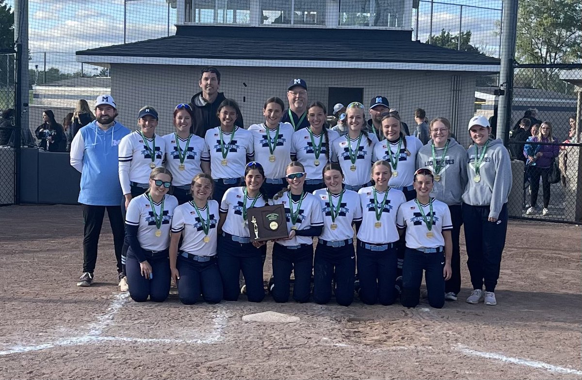 Varsity 🥎 
MHS 8 Tinora 1
Final

District Champs