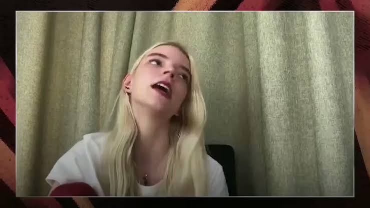 JecTaMu's tweet photo. @teloresumo Perdiste la oportunidad de poner a Anya Taylor Joy diciendo "Las empanadas"
Estuve esperando lo de la empanadas y no hubo escena https://t.co/mFNWCnQs67