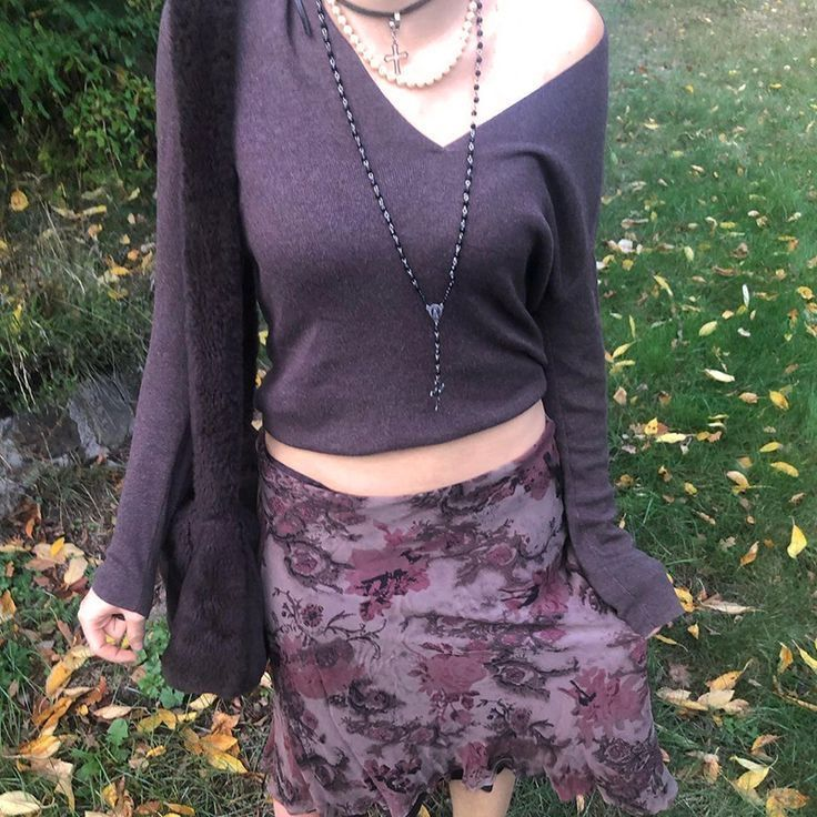 sigmateabottle's tweet photo. choose your dream whimsigoth wardrobe: a summer interactive thread ⋆｡𖦹
🐈‍⬛ likes + ints appreciated! ༉‧₊˚. https://t.co/HsgG7LOMcp
