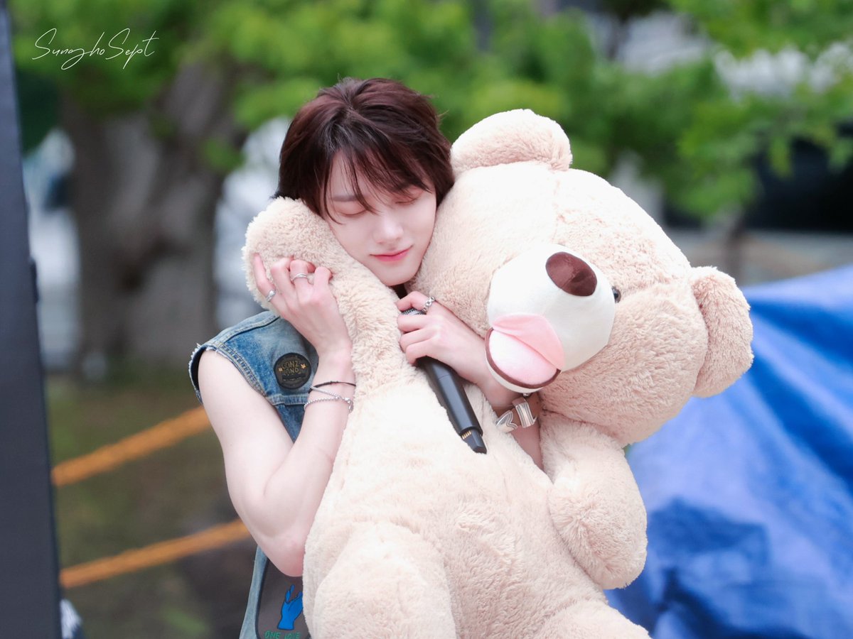 ChinaSunghoSept's tweet photo. 250524

#성호 #SUNGHO #BOYNEXTDOOR https://t.co/bGyKZPEhEE
