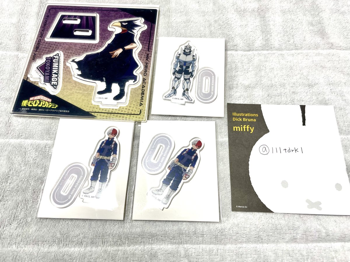 【交換】僕のヒーローアカデミア ヒロアカ 100均 ダイソー DAISO 
【譲】○常闇 飯田 ⭐︎轟
【求】アクリルスタンド⭐︎緑谷 ⭐︎爆豪 切島　
　　ステッカー 青山　
⭐︎は⭐︎同士の交換のみ
○は⭐︎との交換の場合1:1◎
轟は推しですが希望数揃った為交換に出しております。