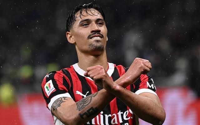 yash_in_'s tweet photo. Manchester City are showing strong interest in AC Milan's Dutch midfielder Tijjani Reijnders. After a disappointing season, the club has lined up several transfer targets — and with the Club World Cup on the horizon, this one feels even more serious. https://t.co/A6eoHaDSQB