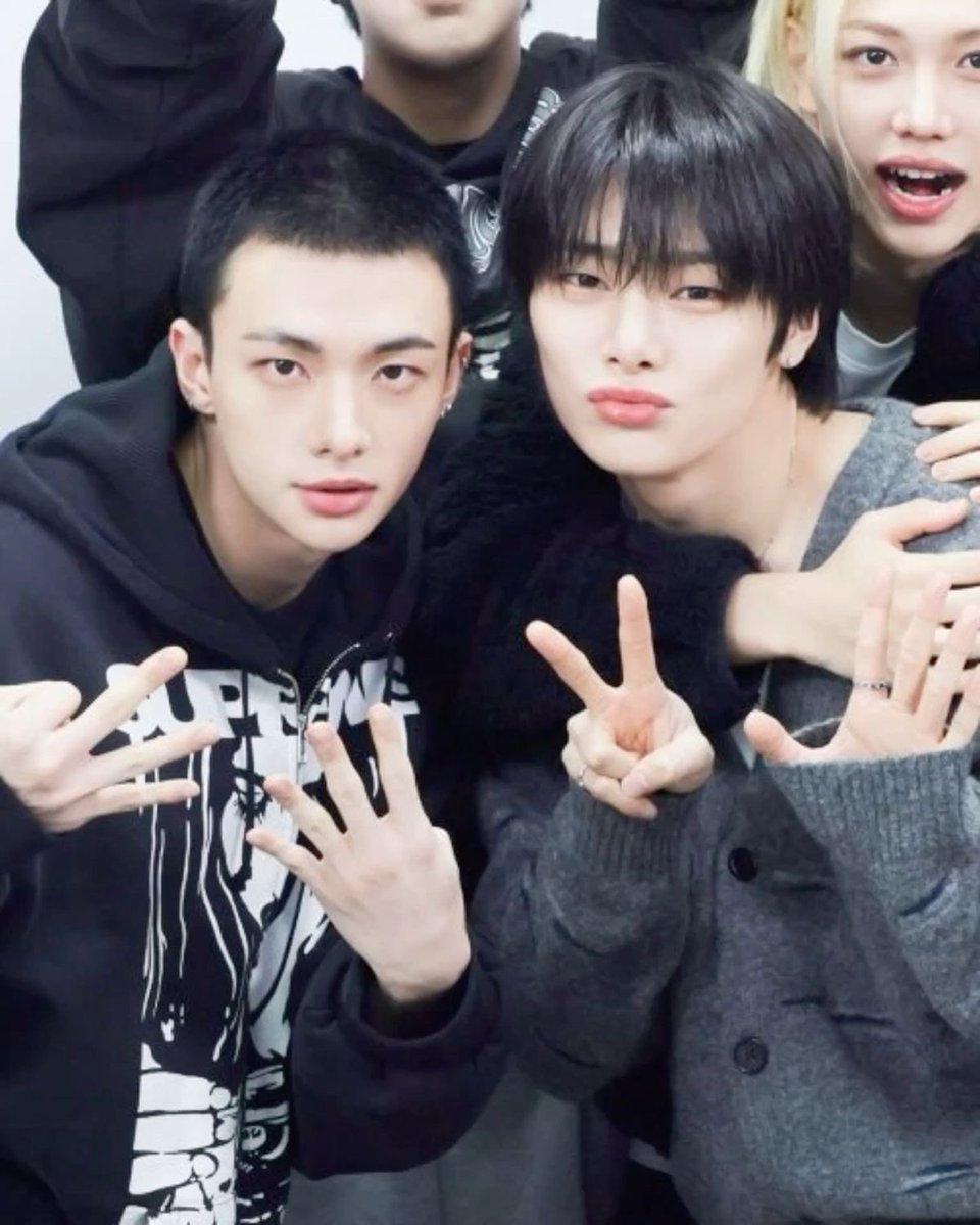 daily 현양 (@hyuninupd) on Twitter photo 