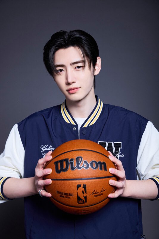 [PHOTO] 250524 

NBA Website Update with #ENHYPEN - #SUNGHOON Cut 🏀

🔗: nba.com/enhypen

#엔하이픈_성훈 #SUNGHOON
#성훈 #ENHYPEN_SUNGHOON