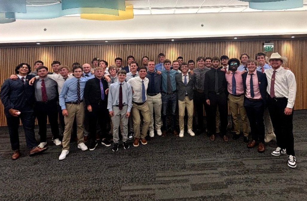 WaltersStBaseball (@wsccbaseball) on Twitter photo Senators at the <a href="/JUCOWorldSeries/">JUCO World Series⚾️</a> Banquet tonight! Senators at the <a href="/JUCOWorldSeries/">JUCO World Series⚾️</a> Banquet tonight!