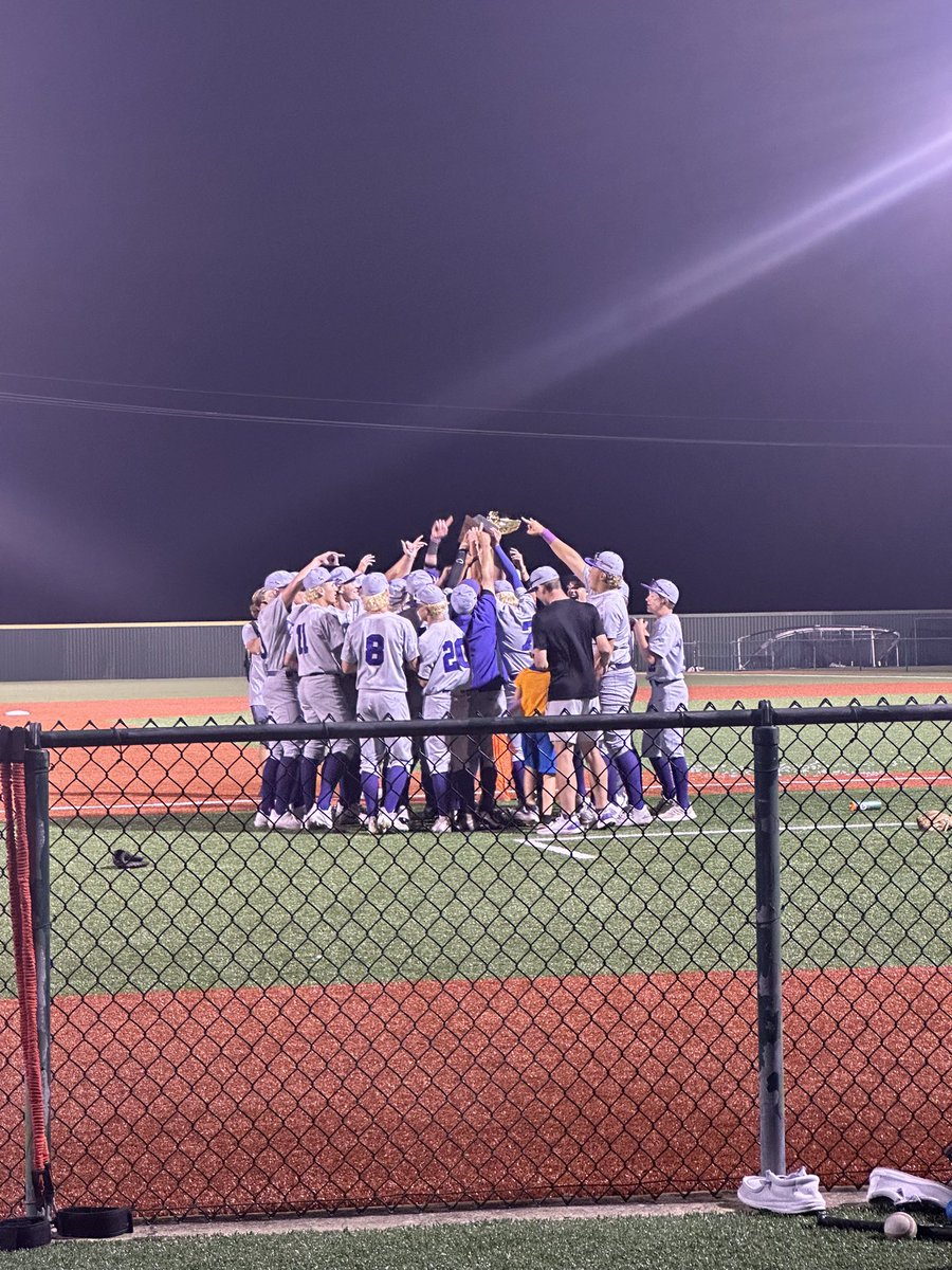 Thrall Baseball (@thrallball) on Twitter photo Raise it up. Region 3 Champs!
<a href="/brycebrink1/">Bryce Brinkmeyer</a> was a dude tonight. 6IP, 2R, 1ER, 5K’s.
Offense unloads for 16 Hits…. Raise it up. Region 3 Champs!
<a href="/brycebrink1/">Bryce Brinkmeyer</a> was a dude tonight. 6IP, 2R, 1ER, 5K’s.
Offense unloads for 16 Hits….