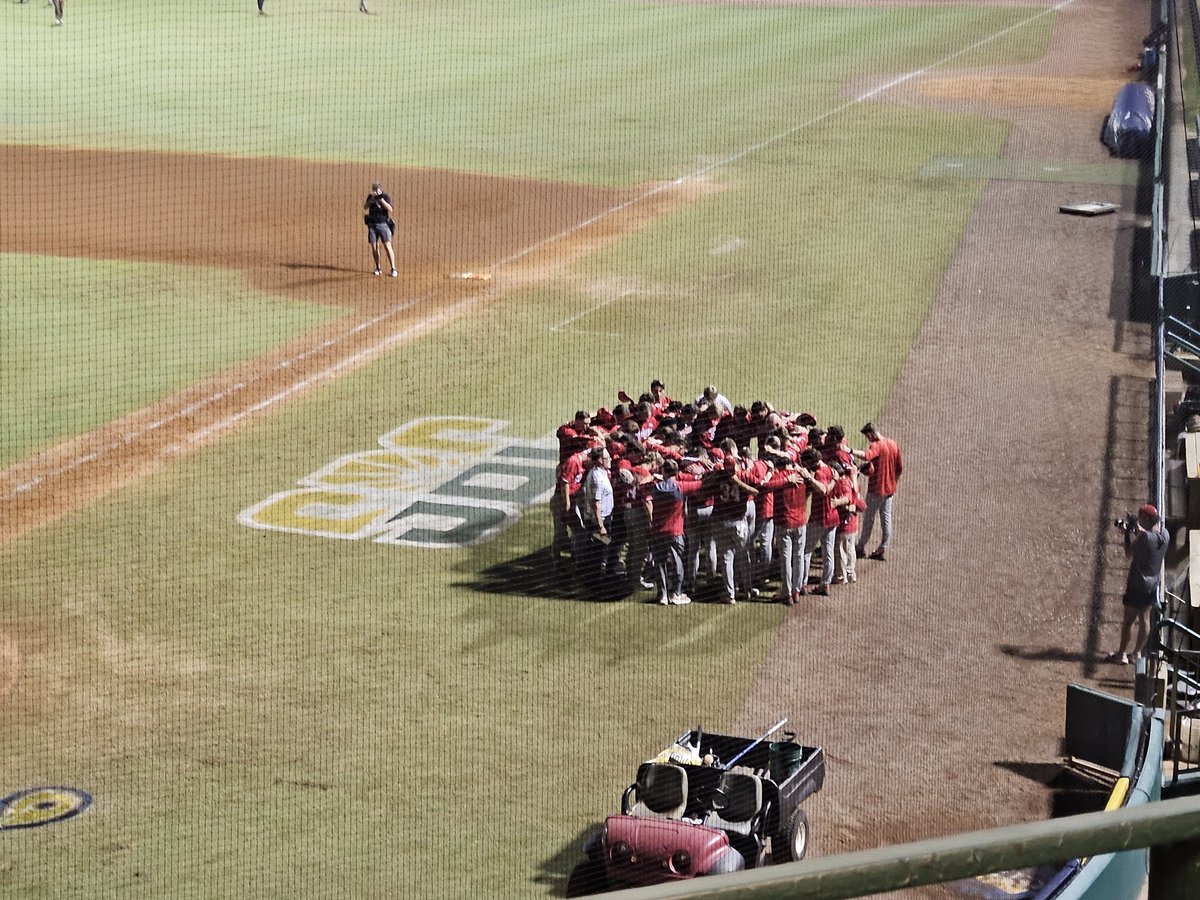 ULDiamondClub's tweet image. Thank you, @RaginCajunsBSB fans!
#GeauxCajuns
#WeAreLouisiana