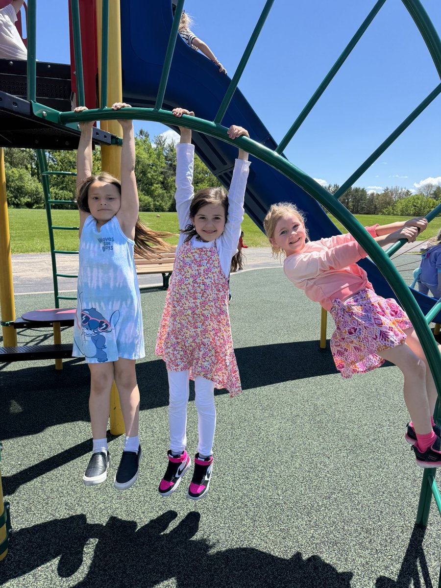 Dana Clingingsmith (@dclingingsmith1) on Twitter photo Last day of first grade!! ๐๐๐ #fabulousfirsties #proudteacher #hellosummer <a href="/VV_Voyagers/">VV Voyagers</a> Last day of first grade!! ๐๐๐ #fabulousfirsties #proudteacher #hellosummer <a href="/VV_Voyagers/">VV Voyagers</a>
