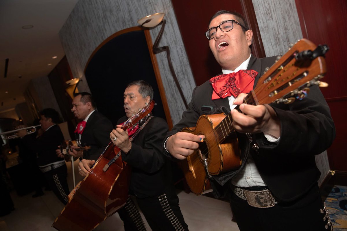 🐝2/7 Thank you to La Colmena team and everyone who made the gala so special. It was great to be surrounded by people who support Staten Island’s immigrant community.