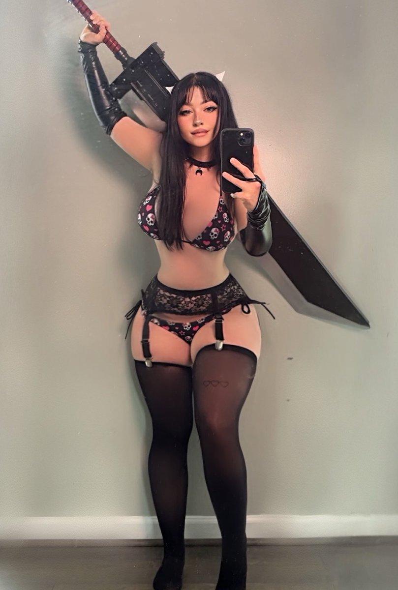 thick thighs save lives https://t.co/jwPGhzcYUT
