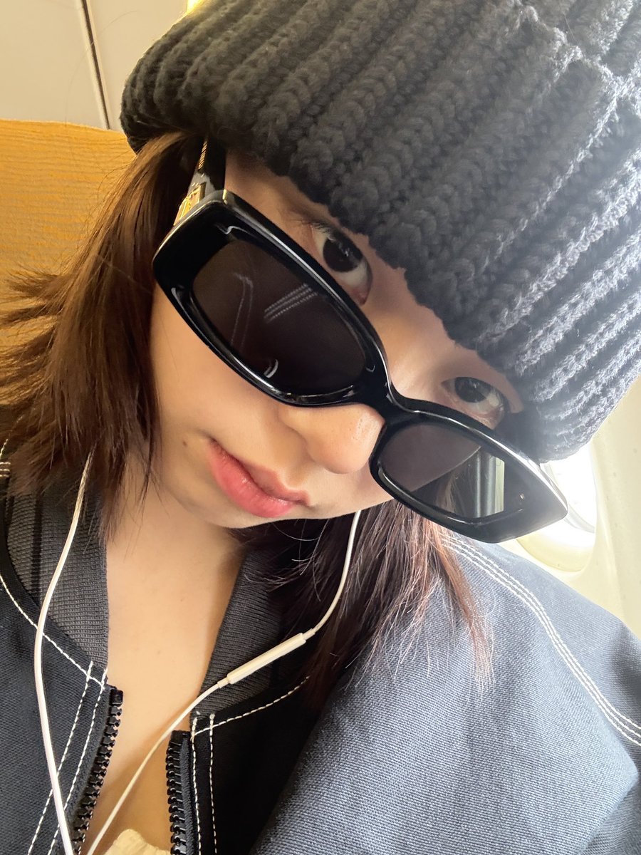 aespapic's tweet photo. 💙💭 https://t.co/TjOj13drXR