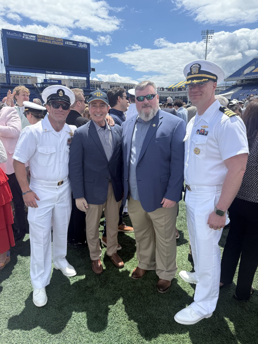 timparlatore's tweet photo. Congratulations to the Naval Academy Class of 2025! It was great to celebrate these newly commissioned officers along with Eddie Gallagher. #gonavy #usnavalacademy #commissioningweek https://t.co/cgvjn1WpnX