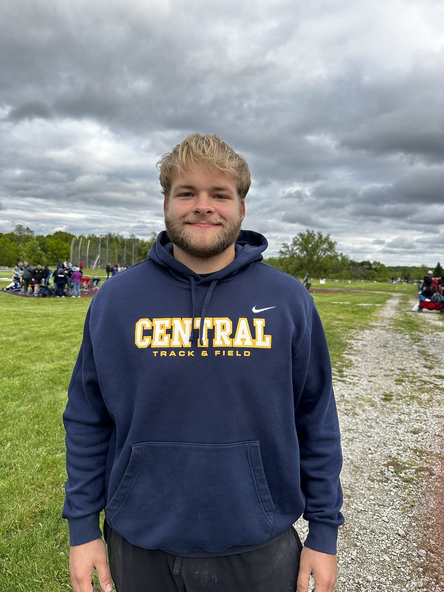 🔥All Oakland County🔥
          <a href="/DylanAkers15/">Dylan Akers</a> 
      Shot Put - 5th Place
                 PR - 52-1