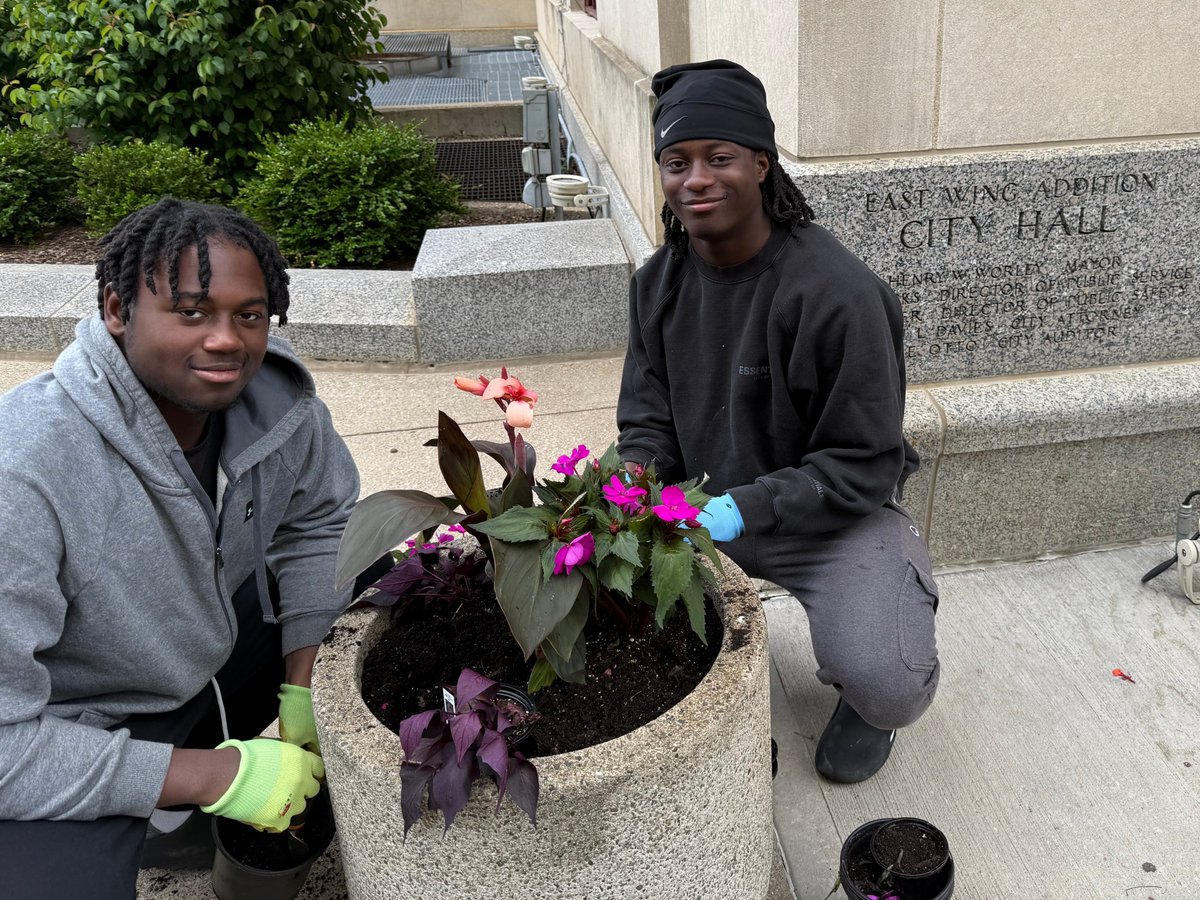 I enjoyed volunteering at the Cols City Hall building today. Planted flowers.