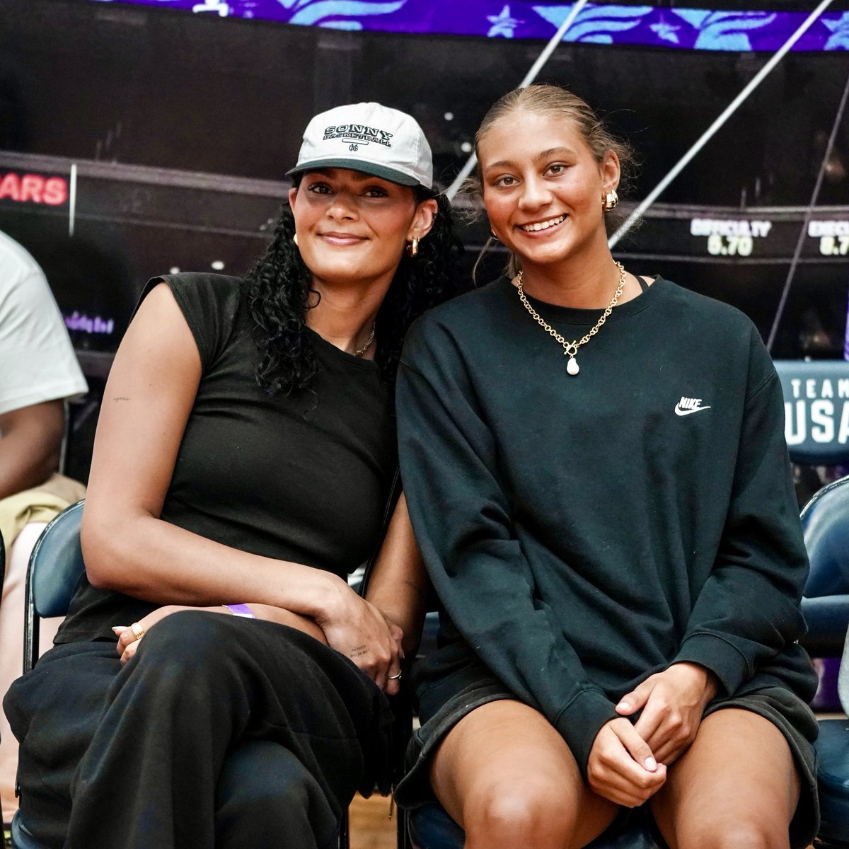 USABJNT (@usabjnt) on Twitter photo Big sisters showing love ๐ซถ
USA Basketball gold medalists <a href="/laurenbetts12/">lauren betts</a> & <a href="/SiennaBetts/">Sienna Betts</a> pulled up to support โlittleโ brother Dylan at ๐บ๐ธ #USABMU16 training camp! Big sisters showing love ๐ซถ
USA Basketball gold medalists <a href="/laurenbetts12/">lauren betts</a> & <a href="/SiennaBetts/">Sienna Betts</a> pulled up to support โlittleโ brother Dylan at ๐บ๐ธ #USABMU16 training camp!