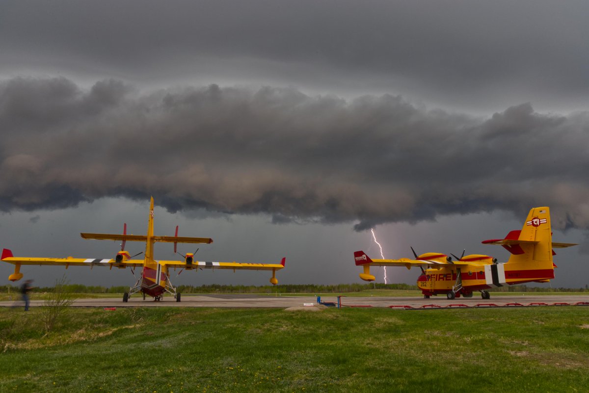 We're proud to announce that we have been awarded two separate 120-day Task Orders, each for two of our CL-415EAF “Super Scoopers” by the U.S. Forest Service. 

#AerialFirefighting #SuperScoopers #BridgerAerospace #Firefighters #Wildfire #Aviation