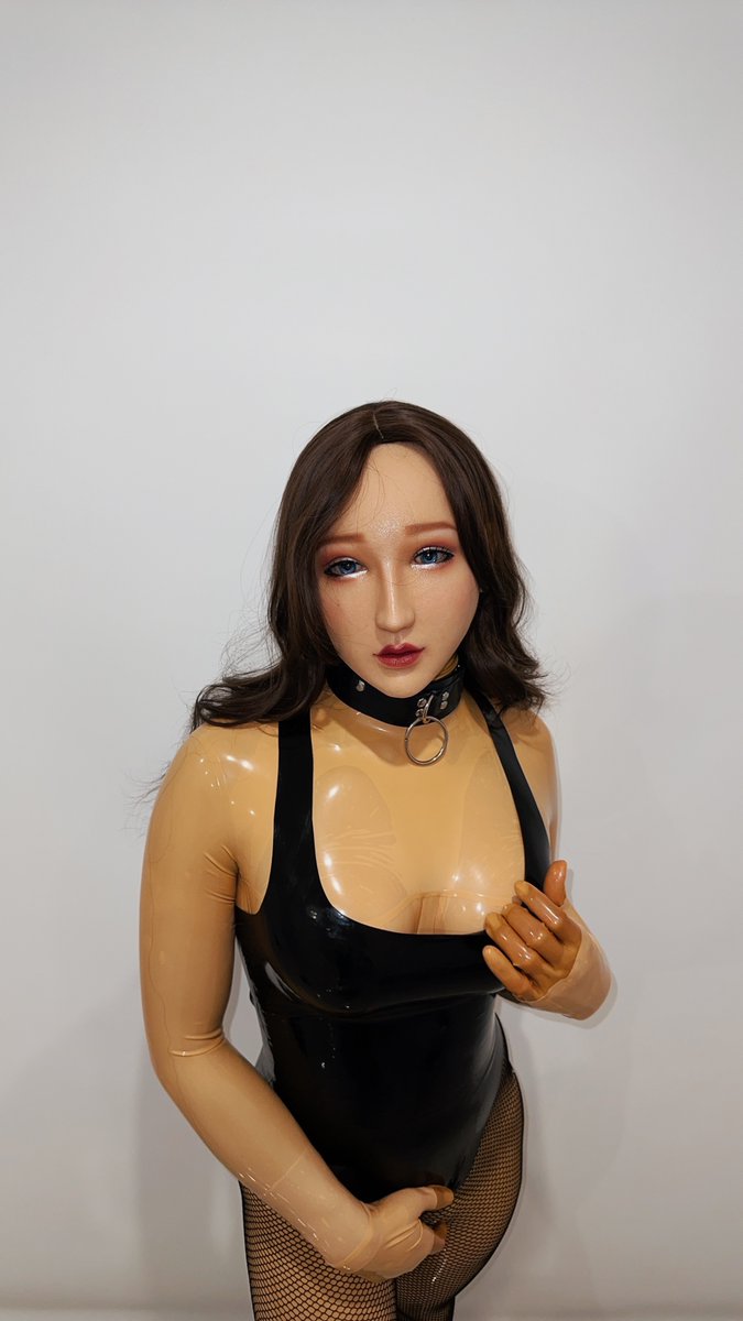 🈺

#latex #latexfashion #rubber #femalemasker
