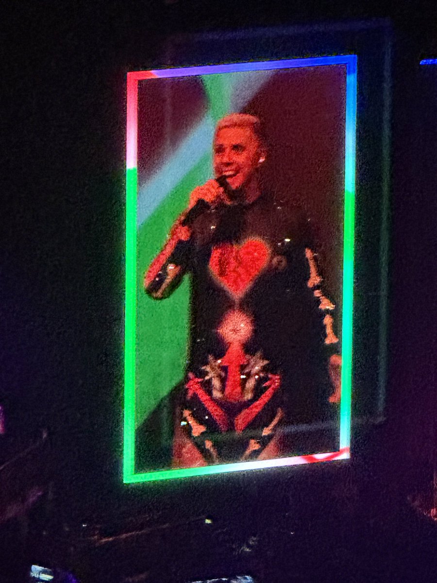 Wow what a set <a href="/scissorsisters/">Scissor Sisters</a> - you did not disappoint! o2 Arena, London 🔊🙌