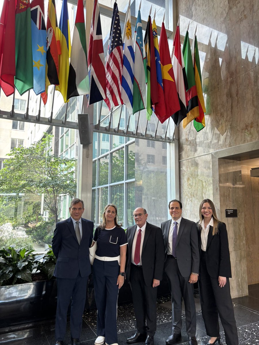 Nuestro profundo agradecimiento al <a href="/SecRubio/">Secretary Marco Rubio</a> por recibirnos hoy y ratificar su respaldo absoluto a la lucha democrática venezolana. 

El éxito de la Operación Guacamaya es la demostración de la debilidad de un régimen criminal que hoy recrudece en sus acciones, así como del apoyo