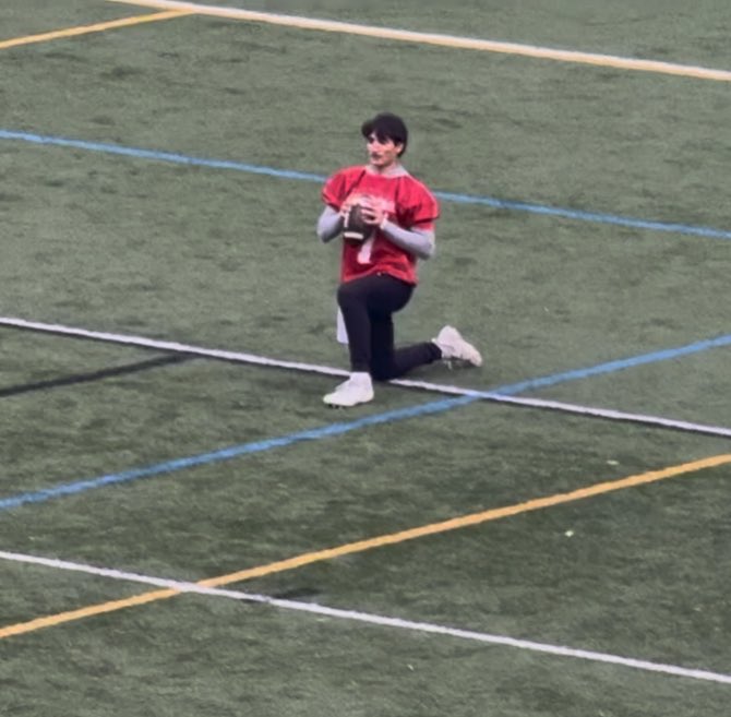 SevanA_QB's tweet image. Thank you to @jerryflora1 and @ZybekSports for hosting the showcase on thrusday night. Had a great experience with zybek's laser testing and all the great coaches there.@CoachHoovler
@EQBcoach @AlphaArmsQBClub @Pville_football
