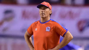 Troglio:"no me llamaron de #GELP y es correcto porque había un técnico trabajando. Con el tiempo te das cuenta que te insultan en todos lados por eso había dejado entrever en algunas notas que algún día podría regresar al club pero nunca recibí un llamado del club"
📻<a href="/LaRedondalp/">La Redonda</a>