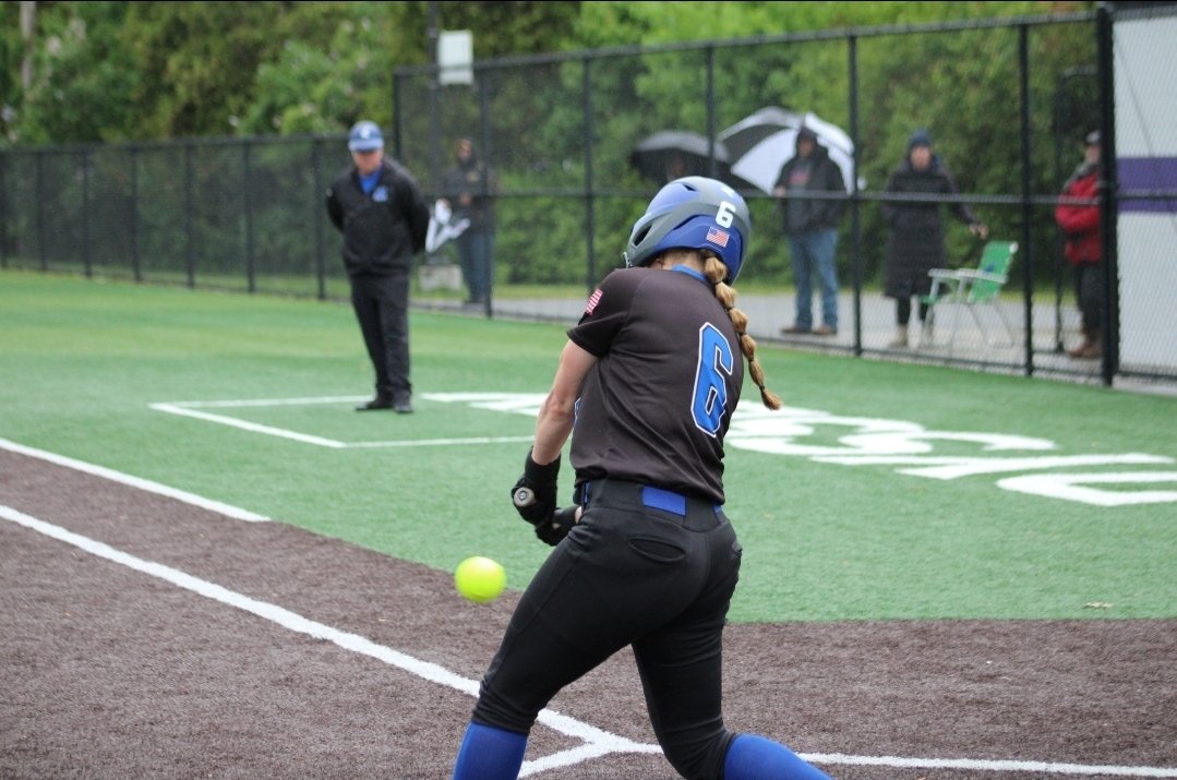 Your girls brought their bats tonight, taking down York, 12-9!! They will be back at it Tuesday against Bolivar-Richburg. 🦅🥎