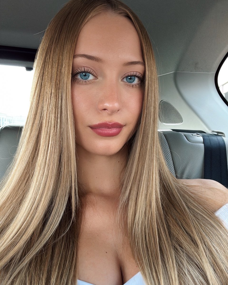 happy friday loves &lt;3