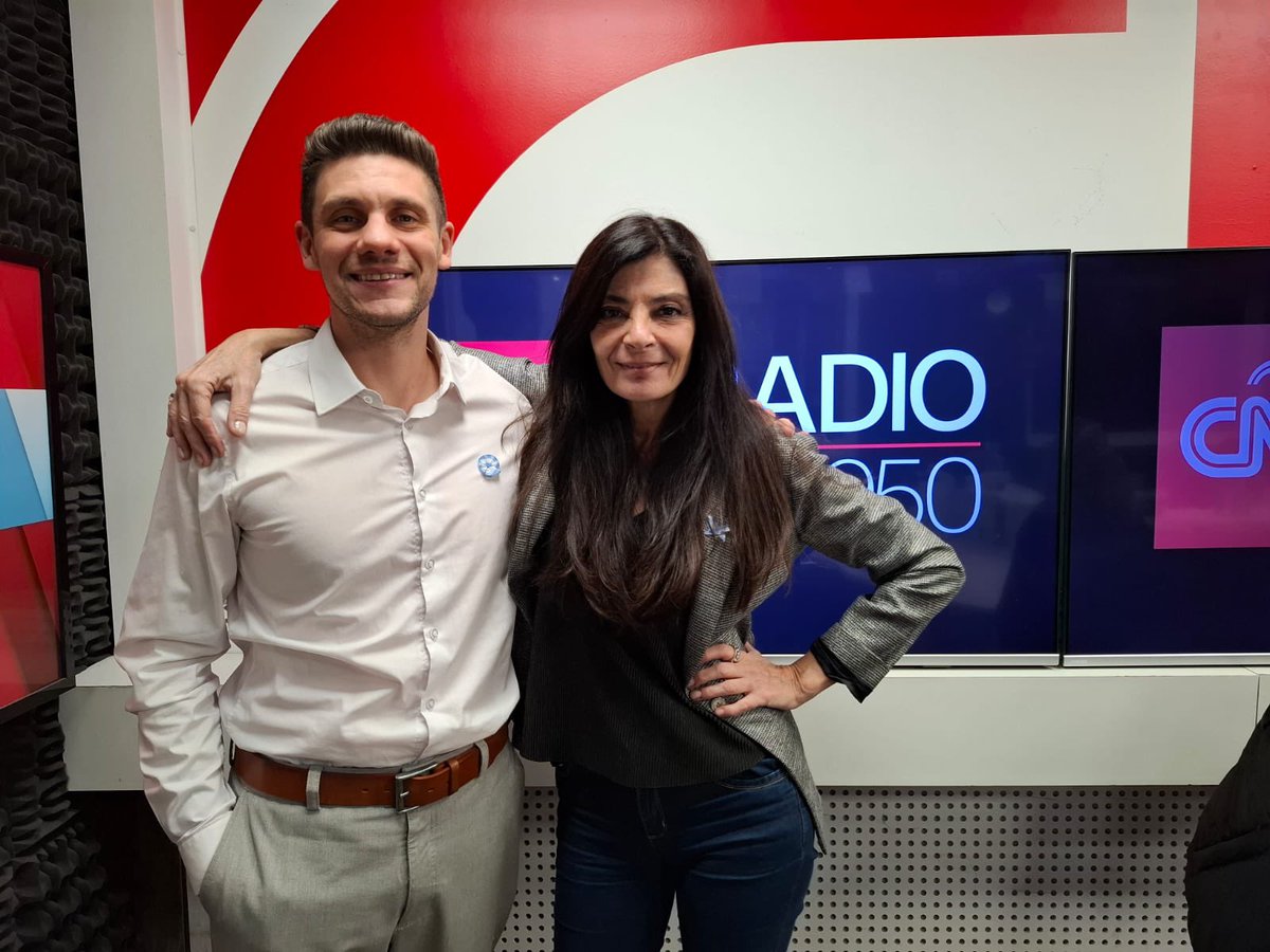 NEXOar's tweet photo. AHORA EN CNN RADIO 🔴 Martin Siracusa, secretario de coordinación administrativa del Ministerio de Seguridad, en Al Fin y Al Cabo junto a @MariaArecesok 

🎙️ https://t.co/pNOvQeChO3
📻 CNN RADIO AM 950 https://t.co/6lGvFi9kJt