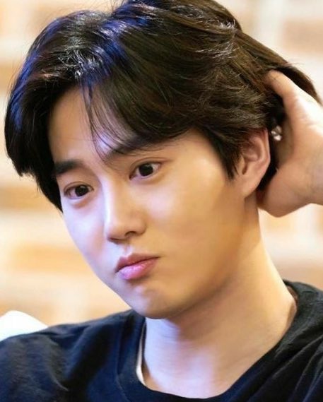 tiny exo tweet media