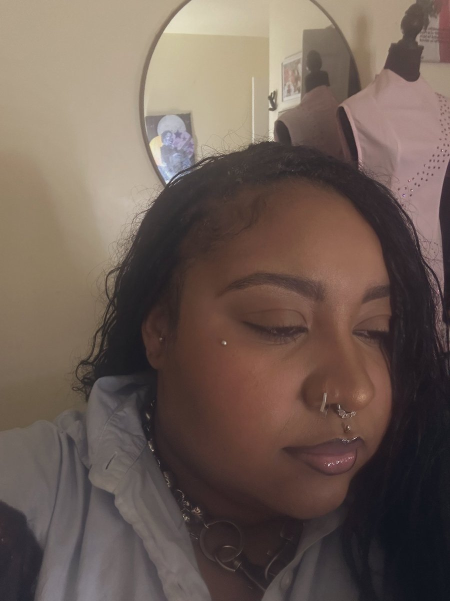 We love makeup 🖤