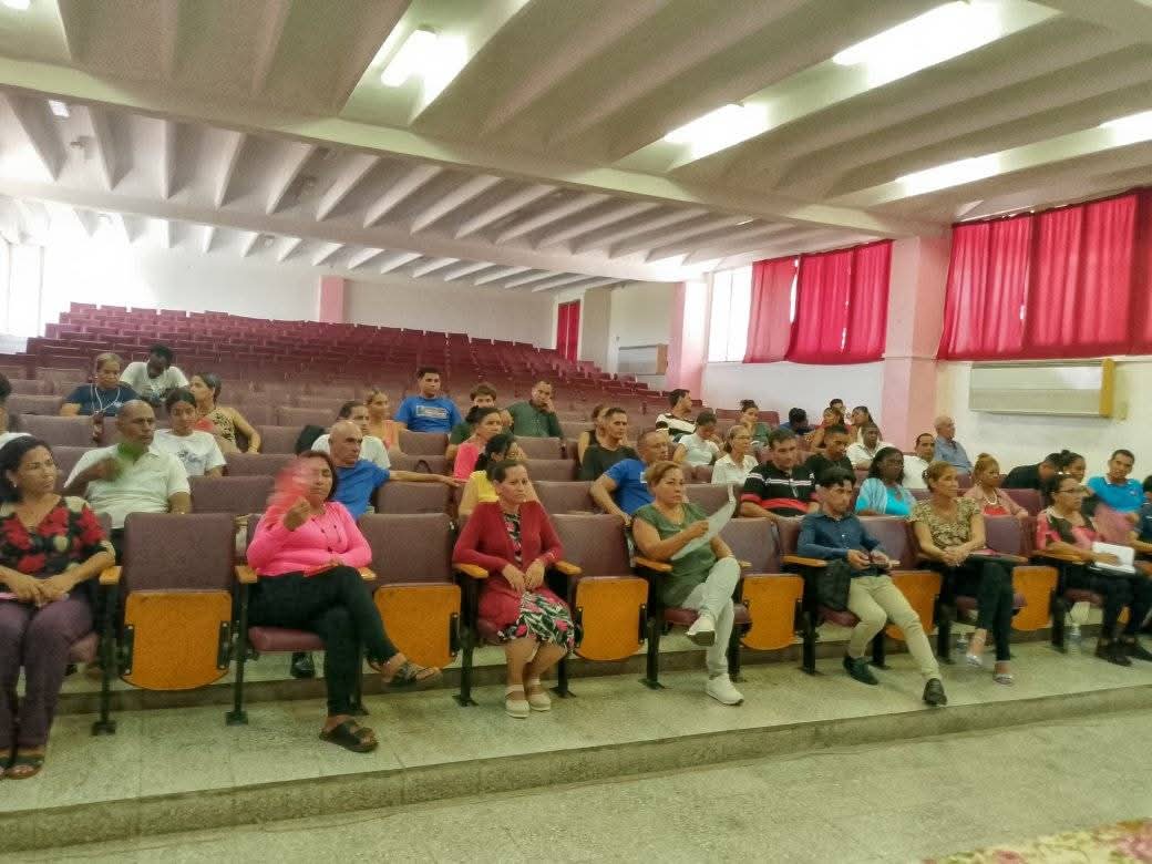 Universidad Granma (@universidad_udg) on Twitter photo Con la presencia de la Primera Secretaria del Partido en la #ProvinciaGranma Yudelkys Ortíz Barceló, culminó el Taller de Trabajo Político Ideológico de la <a href="/Universidad_UDG/">Universidad Granma</a>. <a href="/DiazCanelB/">Miguel Díaz-Canel Bermúdez</a> <a href="/CubaMES/">MES</a> <a href="/BuenoF_Narcy/">Narcy Margarita Bueno Figueras</a> <a href="/wcastrovilla/">wilfredo manuel cast</a> <a href="/YudelkisOrtizB/">Yudelkis Ortiz Barceló</a> <a href="/YanetsyTerry/">Yanetsy Terry Gutiérrez</a> Con la presencia de la Primera Secretaria del Partido en la #ProvinciaGranma Yudelkys Ortíz Barceló, culminó el Taller de Trabajo Político Ideológico de la <a href="/Universidad_UDG/">Universidad Granma</a>. <a href="/DiazCanelB/">Miguel Díaz-Canel Bermúdez</a> <a href="/CubaMES/">MES</a> <a href="/BuenoF_Narcy/">Narcy Margarita Bueno Figueras</a> <a href="/wcastrovilla/">wilfredo manuel cast</a> <a href="/YudelkisOrtizB/">Yudelkis Ortiz Barceló</a> <a href="/YanetsyTerry/">Yanetsy Terry Gutiérrez</a>