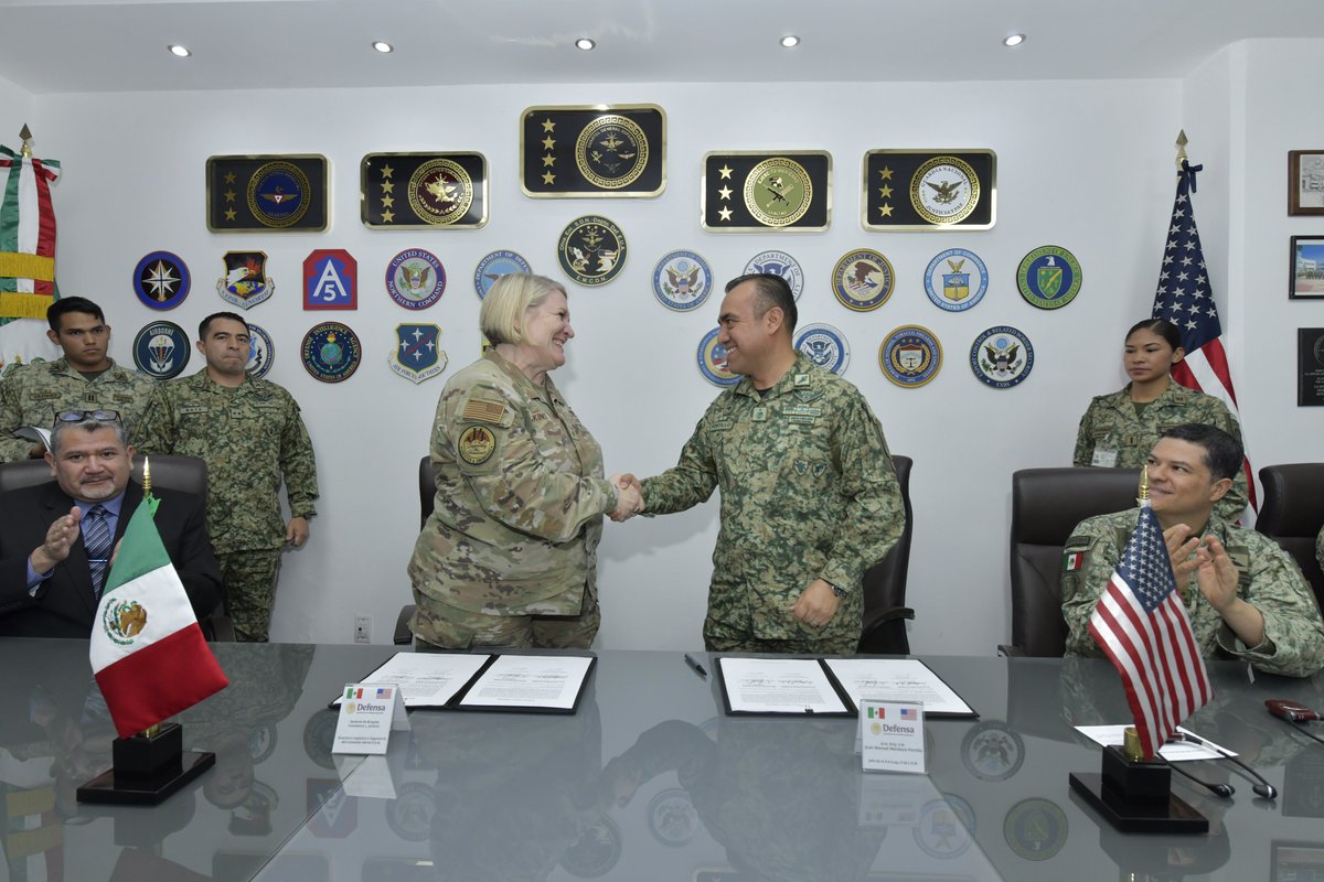 U.S. Northern Command (@usnortherncmd) on Twitter photo Maj. Gen. Jenkins, <a href="/NORADCommand/">North American Aerospace Defense Command</a> & #USNORTHCOM J4 Director and Brig. General Juan Manuel Portillo M. <a href="/Defensamx1/">@Defensamx</a>, formalized the Acquisition and Cross-Servicing Agreement (ACSA) with Mexico's <a href="/Defensamx1/">@Defensamx</a>, furthering our bilateral logistic collaboration #FriendsNeighborsPartners Maj. Gen. Jenkins, <a href="/NORADCommand/">North American Aerospace Defense Command</a> & #USNORTHCOM J4 Director and Brig. General Juan Manuel Portillo M. <a href="/Defensamx1/">@Defensamx</a>, formalized the Acquisition and Cross-Servicing Agreement (ACSA) with Mexico's <a href="/Defensamx1/">@Defensamx</a>, furthering our bilateral logistic collaboration #FriendsNeighborsPartners