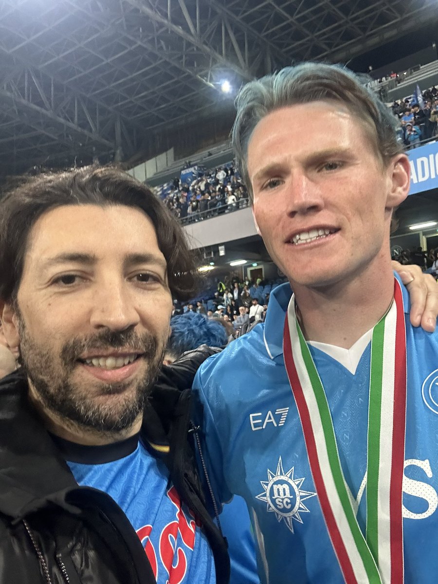 Io e Scott

 #CAMPIONIDITALIA #McTominay #Napoli #SerieA 
#scudetto
