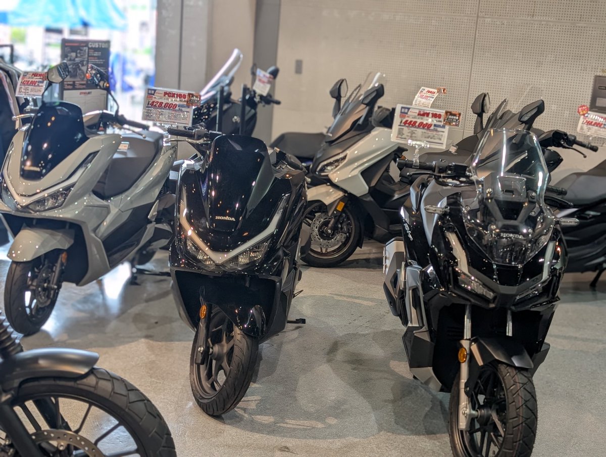 hayasaka_bike's tweet photo. #国産メーカー の  #ホンダ  #ヤマハ  #スズキ  #カワサキ も新車、中古車問わず目玉車盛りだくさんです😎 https://t.co/XheXH1Zq1P