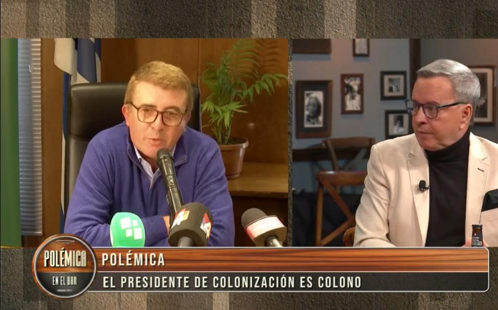 Robert Silva pidió la renuncia de Eduardo Viera, director del  Instituto Nacional de Colonización, ya que también es colono, por lo que “debe renunciar porque viola la Constitución de la República”.  #PolémicaEnEl10