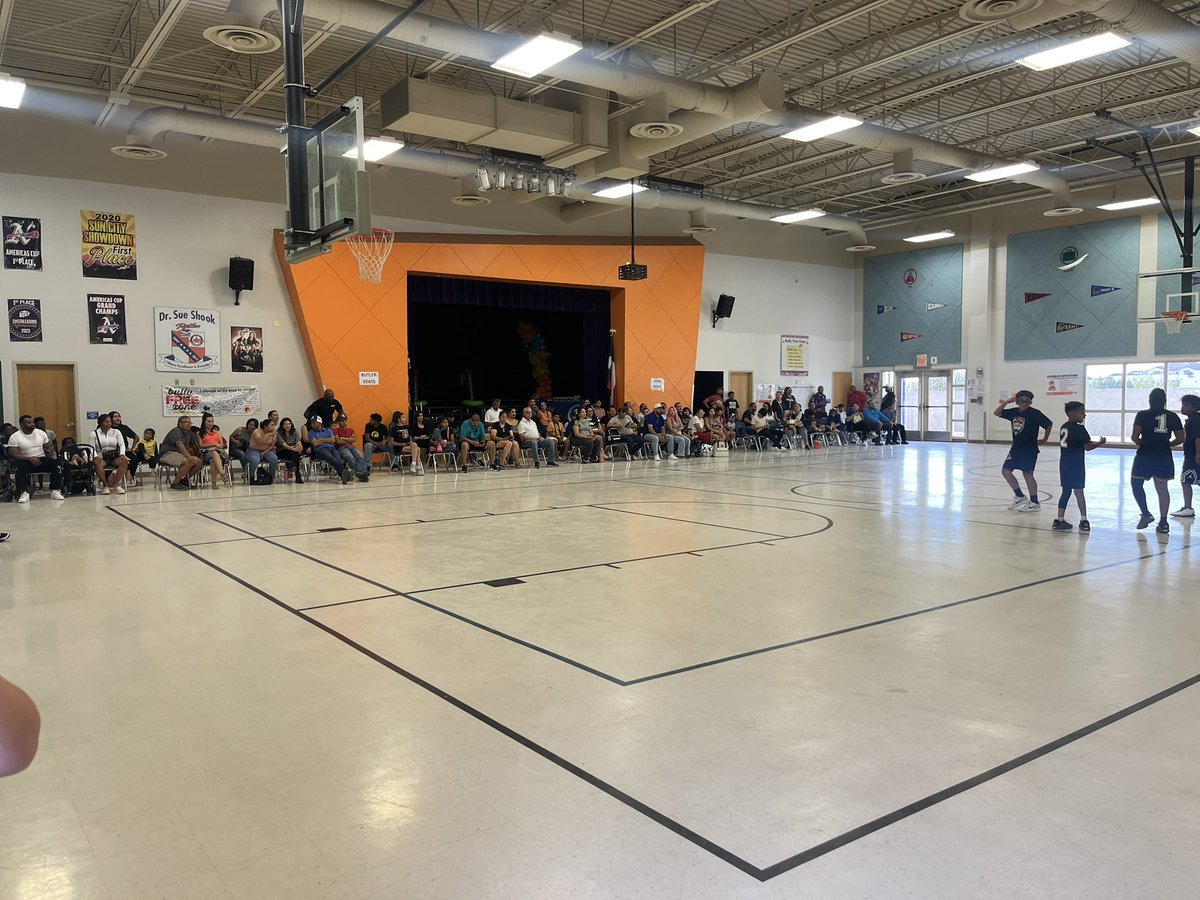 Andrew J. (@andrewe_sisd) on Twitter photo <a href="/Butler_ES/">Rosa M. Chavez</a> VS <a href="/DSShook_ES/">Principal Chavira, Dr. Sue A. Shook Elem.</a>
๐บ๐บ๐บ๐บ ๐๐๐๐
Iโm just cheering for every basket since both are home to me!! โค๏ธโค๏ธ <a href="/Butler_ES/">Rosa M. Chavez</a> VS <a href="/DSShook_ES/">Principal Chavira, Dr. Sue A. Shook Elem.</a>
๐บ๐บ๐บ๐บ ๐๐๐๐
Iโm just cheering for every basket since both are home to me!! โค๏ธโค๏ธ