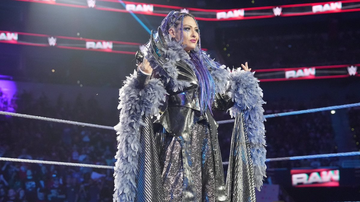 TribalMegastar's tweet image. The confirmed participants for the Women's Money in the Bank ladder match so far.
- Rhea Ripley
- Alexa Bliss
- Roxanne Perez
- Giulia
#SmackDown