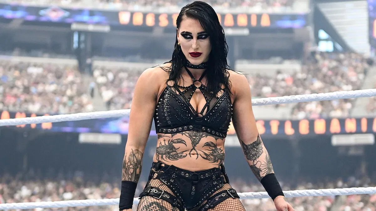 TribalMegastar's tweet image. The confirmed participants for the Women's Money in the Bank ladder match so far.
- Rhea Ripley
- Alexa Bliss
- Roxanne Perez
- Giulia
#SmackDown