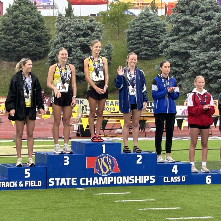 State Track Day 1 

4x800 relay (Max, Bradley, Wyatt, Tristan) 8:42.67 (7 second pr, all ran pr splits) 10th

🌧️3200 Ashley, 11:39.12 (10 second pr, 1 second shy of our school record), 2nd place finish 

🌧️3200 Max 10:42.45 (22 second pr) 14th

Great day to be a Wildcat! 💙🐾