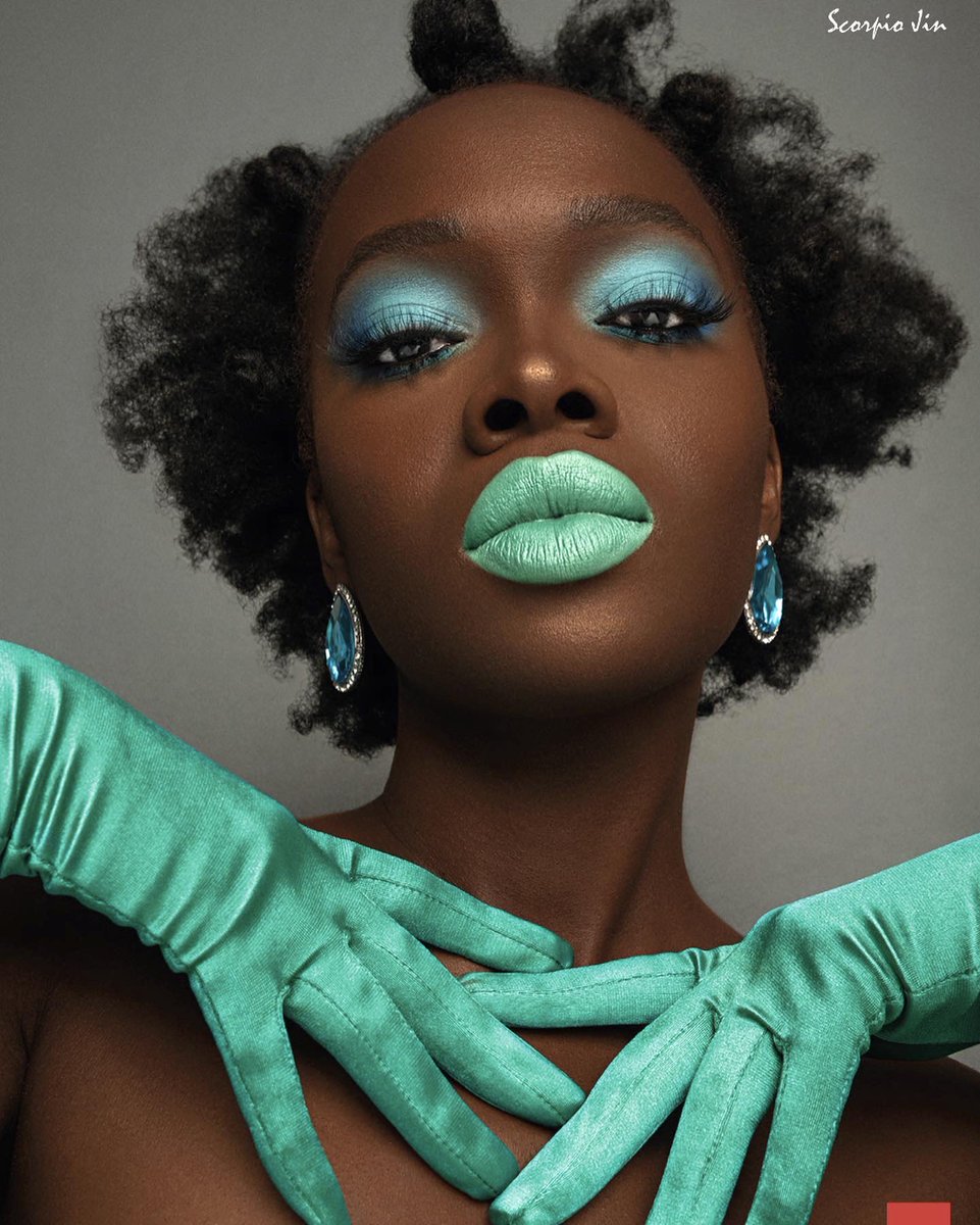 Any models or photographers have any GREEN photos? 💚🍀🥰