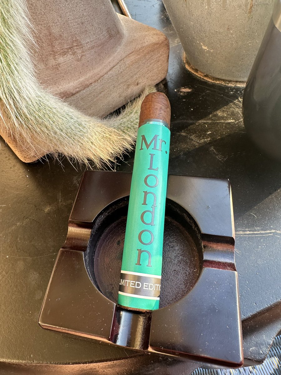 Happy Friday <a href="/BritishHodl/">BRITISH HODL ❤️‍🔥🐂❤️‍🔥</a>