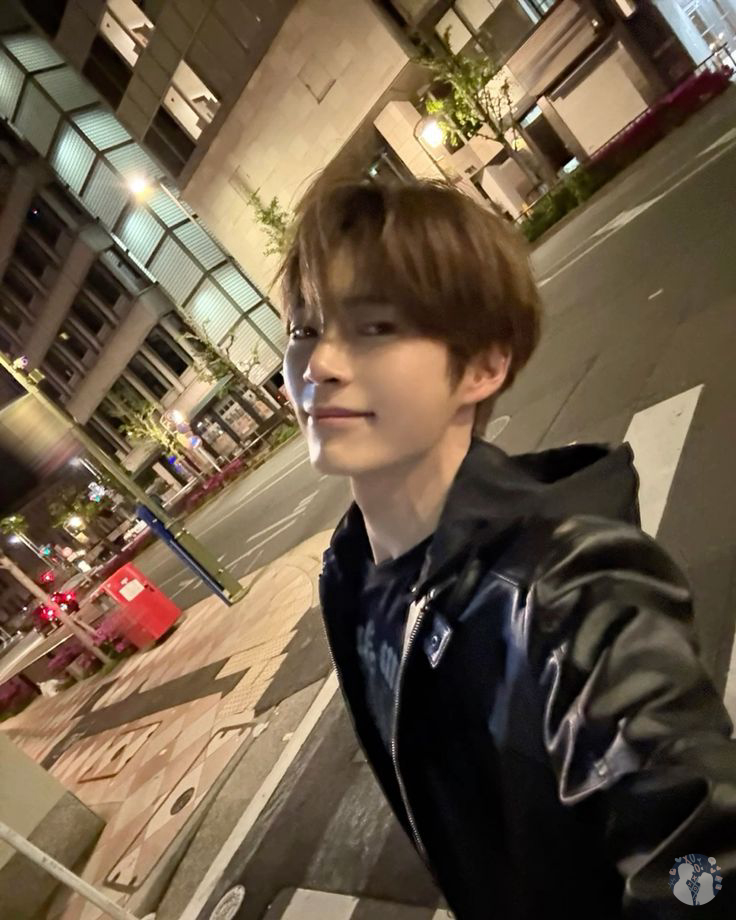 bxghouse's tweet image. malam sabtu bersama mama papa 🤍 bxg!